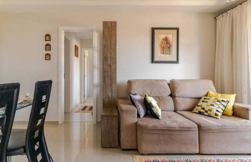 Apto amplo 5 pessoas 2 banheiros garagem - Foto 2