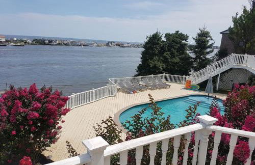 Stunning, Large, Waterfront Retreat - Foto 57