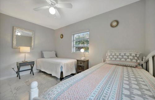 Sleeps 8 Near Busch Gardens with BBQ and Fenced Yard - Foto 44