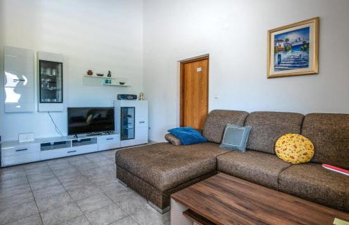 Cozy Home In Kavran With Wifi - Foto 4