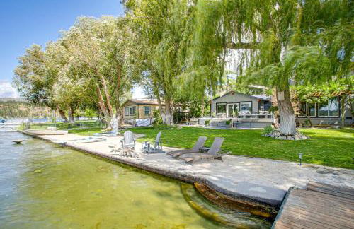Hot Tub, Deck and Mtn Views Nine Mile Falls Duplex - Foto 22