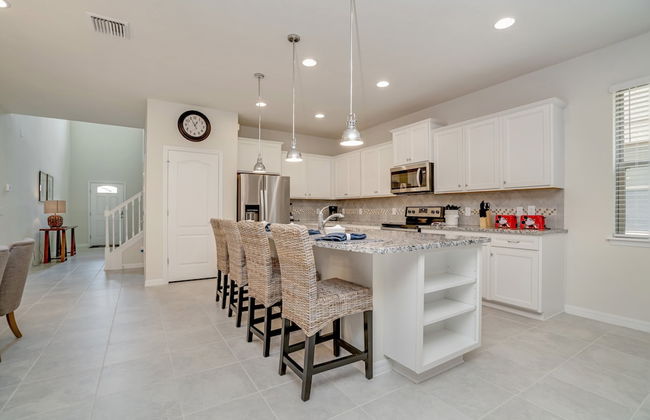 8 Bed 6 Ba Villa with Games, Pool & Spa - Foto 23