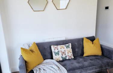 2 Bed Balcony Apt-Free Parking-Ideal for Work or Leisure - Foto 29