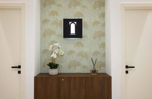 Nora's Suites - Photo 96