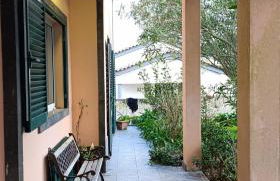 Ben House, private parking - Photo 34