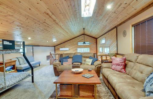 Private Dock Lakefront Family Home in Outing - Foto 4