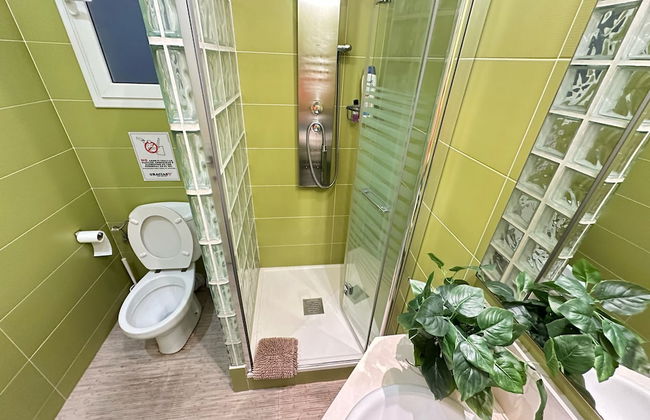 Rooms Gran Via - Photo 24