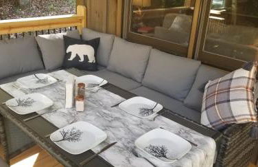 Brand New Build Luxury Mountain Chalet with Hot tub, pool, Game Room, Premium features - Foto 23