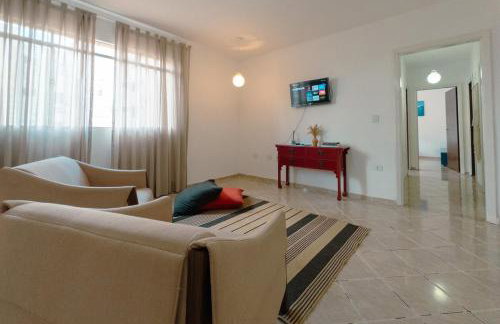 Apartamento amplo e confortável em Maringá - Foto 1