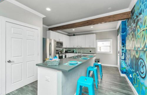 Prolific Blue Oasis near Med Ctr Dwntwn Galleria - Photo 27