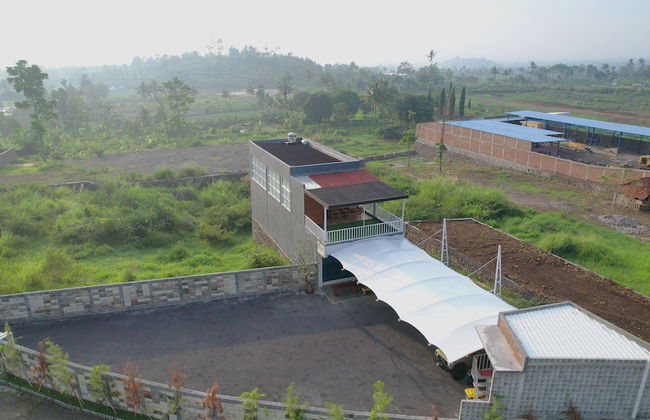 Green Mountain Villa Garut - Photo 21