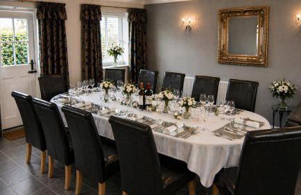 The Shakespeare Lodge - Sleeps up to 12 - 2 HOT TUBS - Foto 3