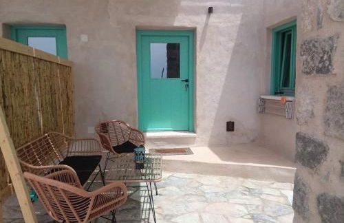 Paradise Can Wait Sophia Suites - Foto 33