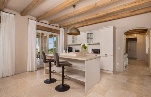 Villa Plava with Panoramic Seaview and big pool - Foto 17