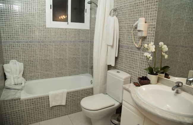 Lodgers Choice Rentals - Photo 21