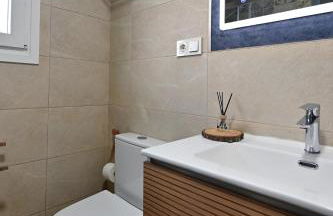 WonderStays Villa Lucía - Photo 24