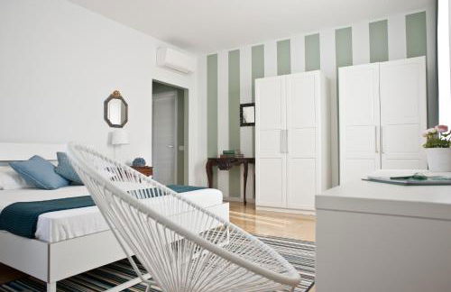 LO SGUARDO - Foto 12