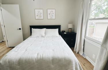 Newly Renovated Home With Pool - Foto 47