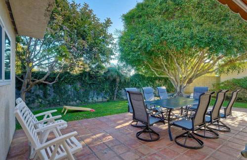 Great Group Retreat! Hacienda Decor, Spacious Floor Plan, Private Backyard - Foto 14