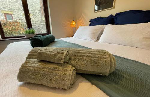 Muddy Paws Cottages - The Nook - Photo 76