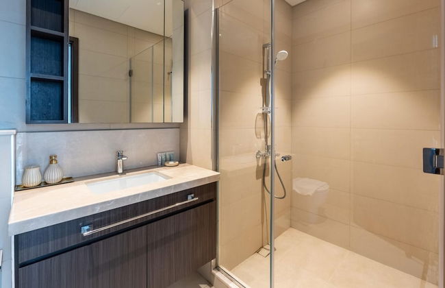 Downtown Escape Lush 2BR w Burj Khalifa View - Foto 9