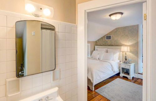 Historic Brookfield Farm Home about 14 Mi to Milwaukee - Foto 18