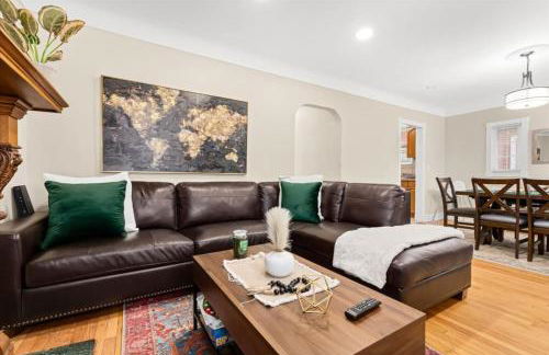 4 Bedroom 2 Bath Middle of it all Sleeps 8 - Foto 1