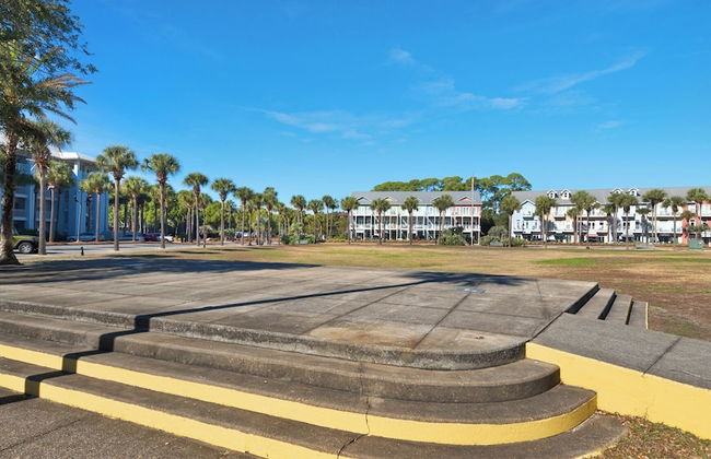 Modern + New Construction & Gulf Views; 3 Pools & Steps to Beach - Foto 42