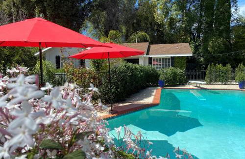 Guest house with private entry and large pool - Foto 1