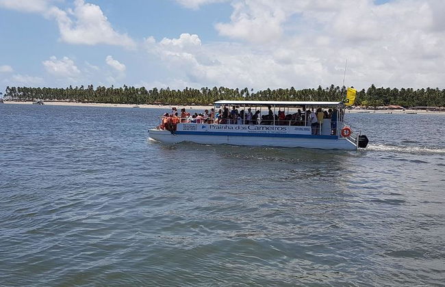 Excursion à la plage de Carneiros en bateau et transfert aller-retour de l'aéroport - Photo 2