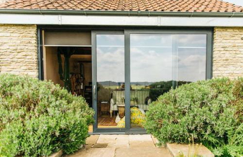 Romantic Country Annex With Views - 10 min to Bath - Foto 32