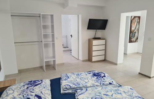 Fafa Home with Pool - Foto 30