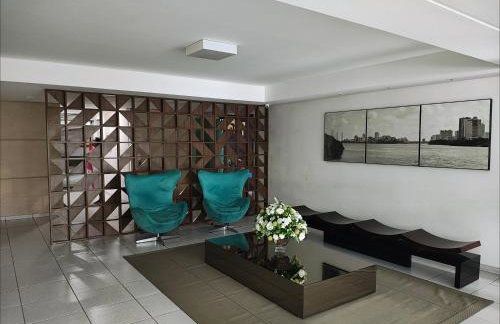 Confortável apartamento com 2 quartos, sendo um suíte, varanda, ampla sala, cozinha área de serviço e banheiro social - Foto 5