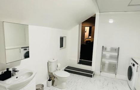 Bespoke 2 Bedroom Apt Derby City - Foto 61