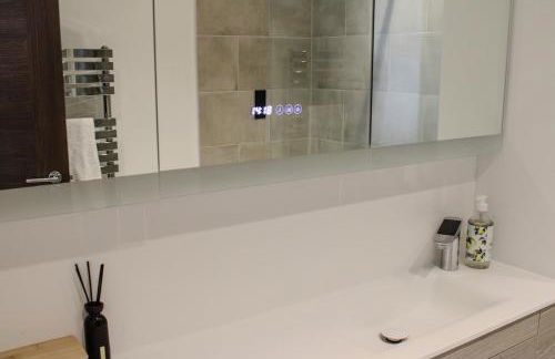 The Ivy Abode, Stylish 2-Bed Apartment Free Parking - Foto 29