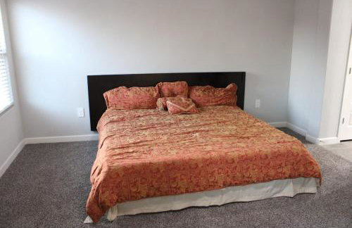 Modern Desert Retreat w AC & Mountain Views - Foto 23