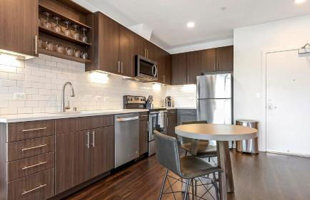 Landing Beautiful 1BD Clubhouse Gym - Foto 3