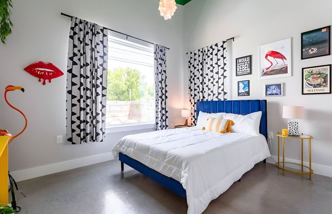 Heated Pool Haven w Hot Tub Downtown 3 mi - Photo 23