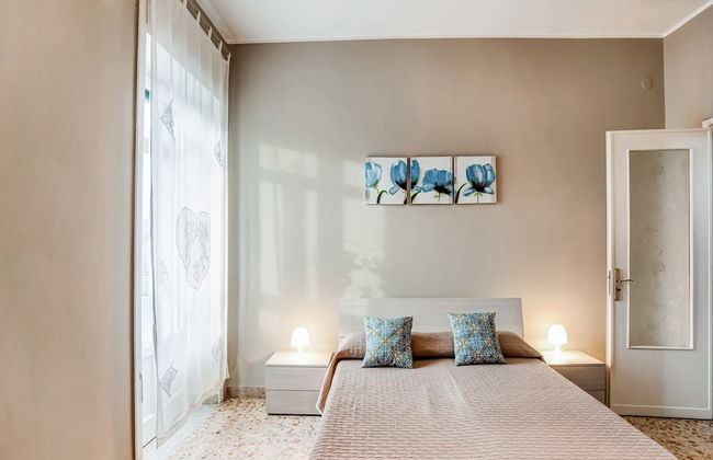 City Apartment w/ Balcony - Foto 5