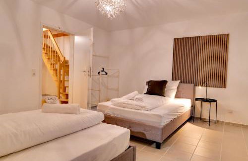 Köln-Pulheim Saphier Haus I15 min Köln Messe Lanxess I 180m2 über 4 Level I Komfort I P I Palmengarten I Babybett - Photo 11