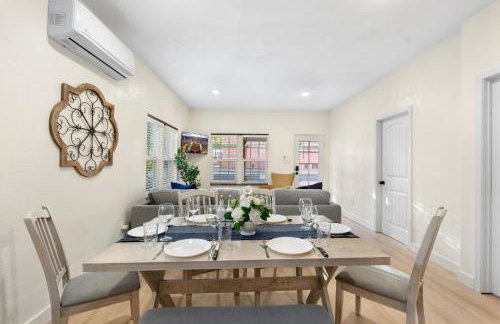 Walk to Old Town - Cozy Restored Cottage - Foto 10