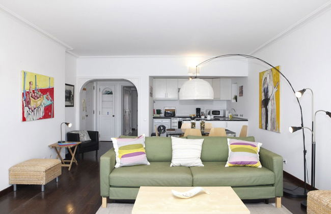 Remarkable view over Cascais Bay - Photo 17