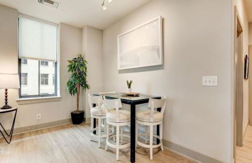 1BR Luxury Apartment With Rooftop Deck & Pool - Foto 24