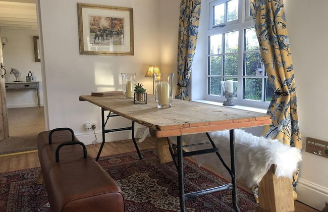 Charming Country Cottage in a Peaceful Location - Photo 9