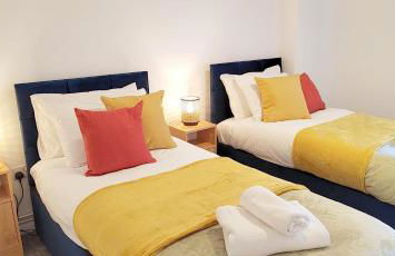 Modern 2 BR Apartment near Town - Foto 11