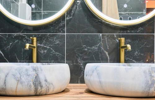 L'Amoria - Suite Romantique moderne avec Jacuzzi & Sauna - Foto 38