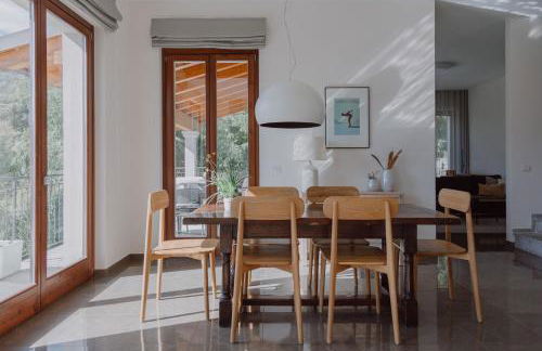 Villa Elena - Photo 2