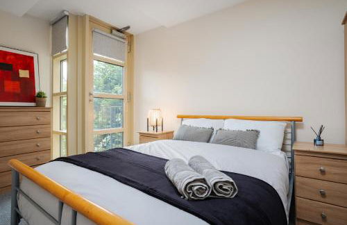 Brimmond Homes - nr to Univ, Hospitals, o2 Apollo, PLAB & 7 mins to City Centre - Stylish, Modern & Secure 2 Bed, 2 Bath Apt with Allocated Free Parking - Foto 40