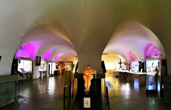 Turin: Private Tour on The Path of The Holy Shroud - Photo 5