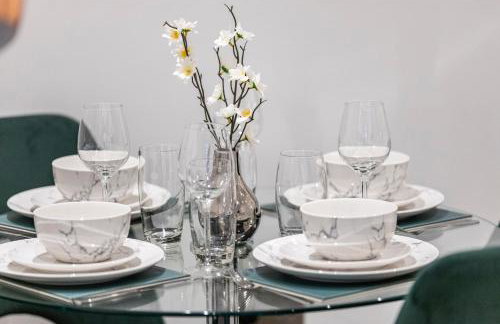 Spacious Luxury Apartment King Bed - Central Location - Foto 16